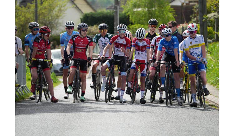 photo Retour sur le 40e critérium cycliste du 14 avril à Hanches