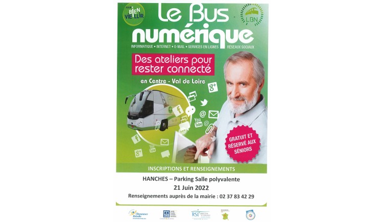 photo Le Bus numérique à Hanches